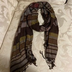 Brown and light brown scarf